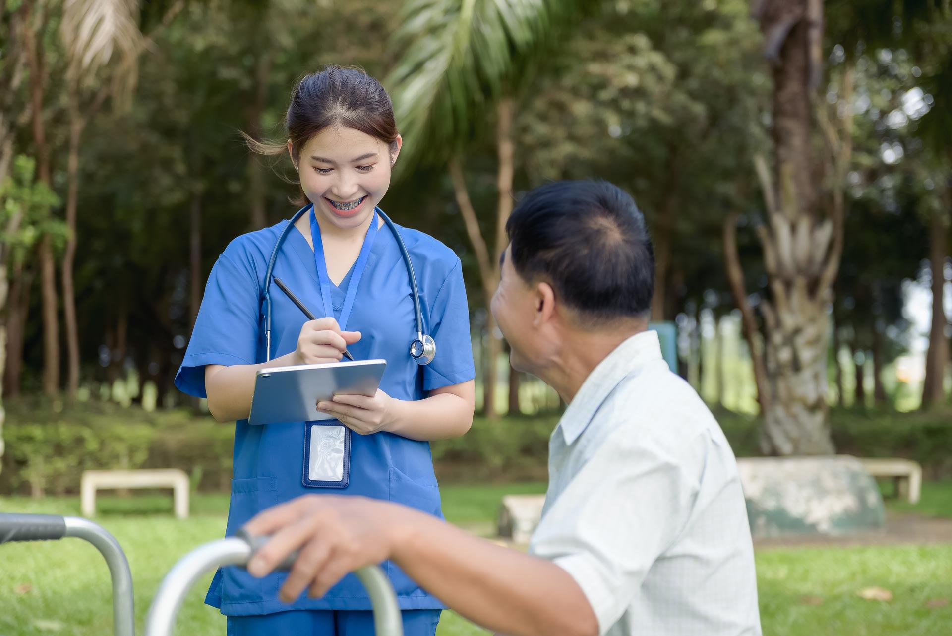 Healthcare Providers Talking with Older Adults About Story of Health. Questions List in Notes for Health Condition Check, Rehabilitation or Physical Therapy of Retired Patients or Older Adults Age.